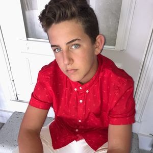 Meet your Posher, Christopher